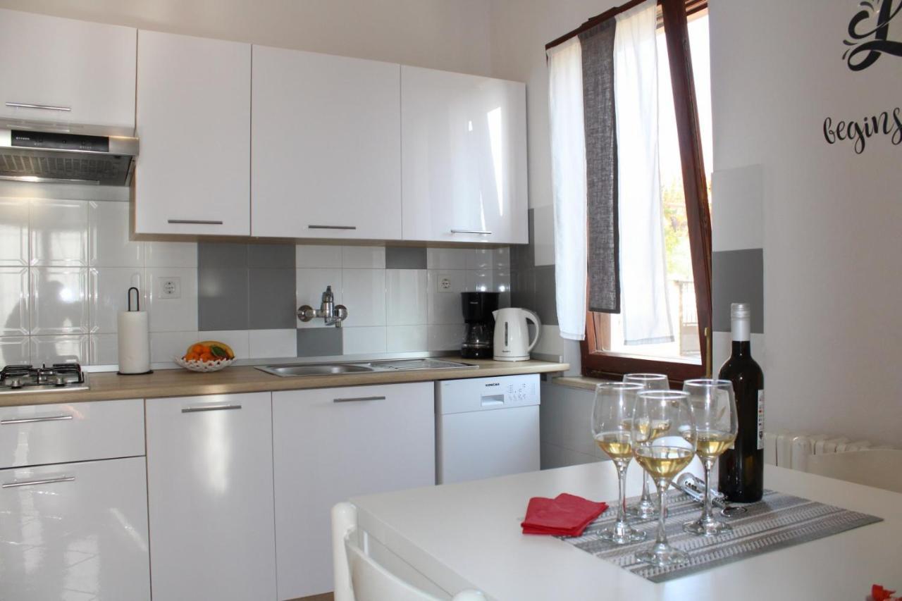 Lily'S Lovely Apartments 파자나 외부 사진